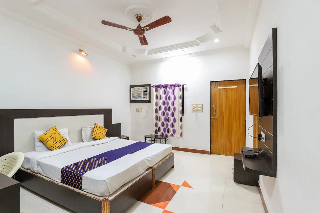 Hotel Room 1